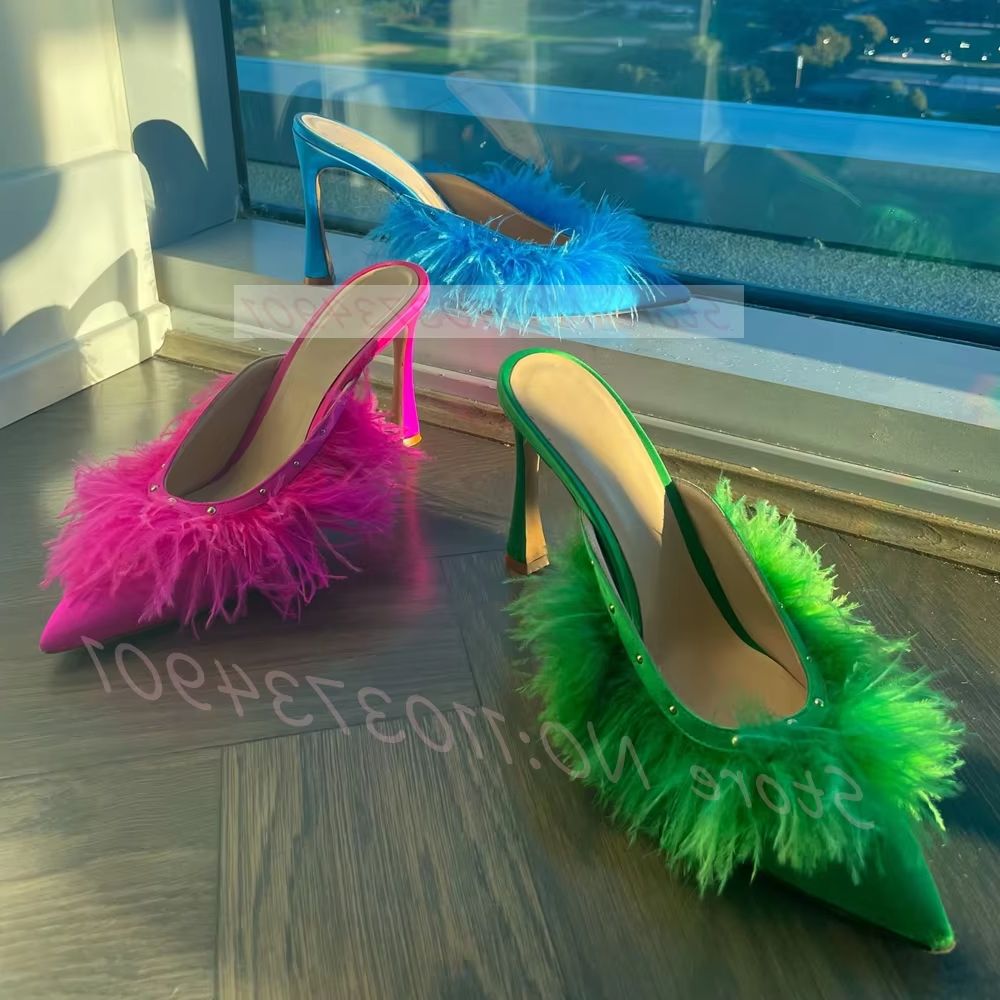 Flauschige Straußenfedern High – Court Heel Pointed Bewertung und Preis
